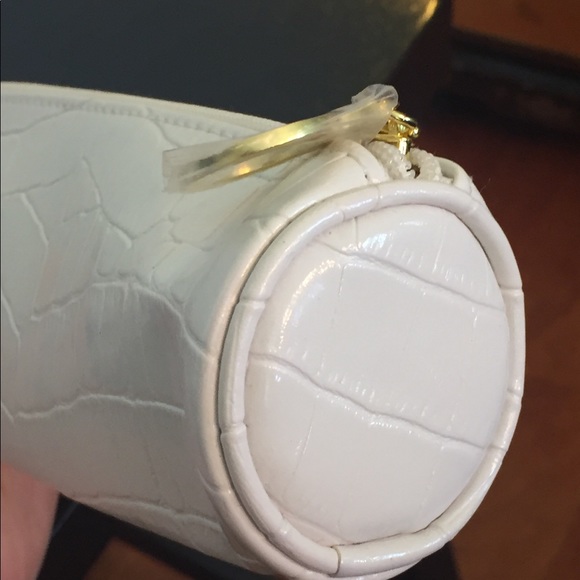 Estée Lauder - Picture 4 of 4